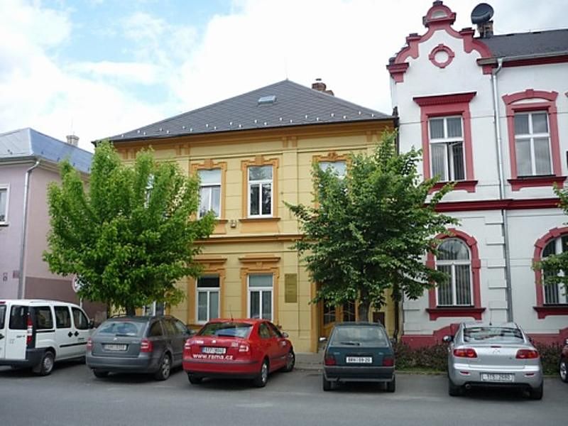 Prodej rodinného domu 495 m², pozemek 694 m²