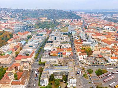 Pronájem kanceláře 1000 m²