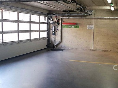 Pronájem garážového stání 14 m² — photo 4