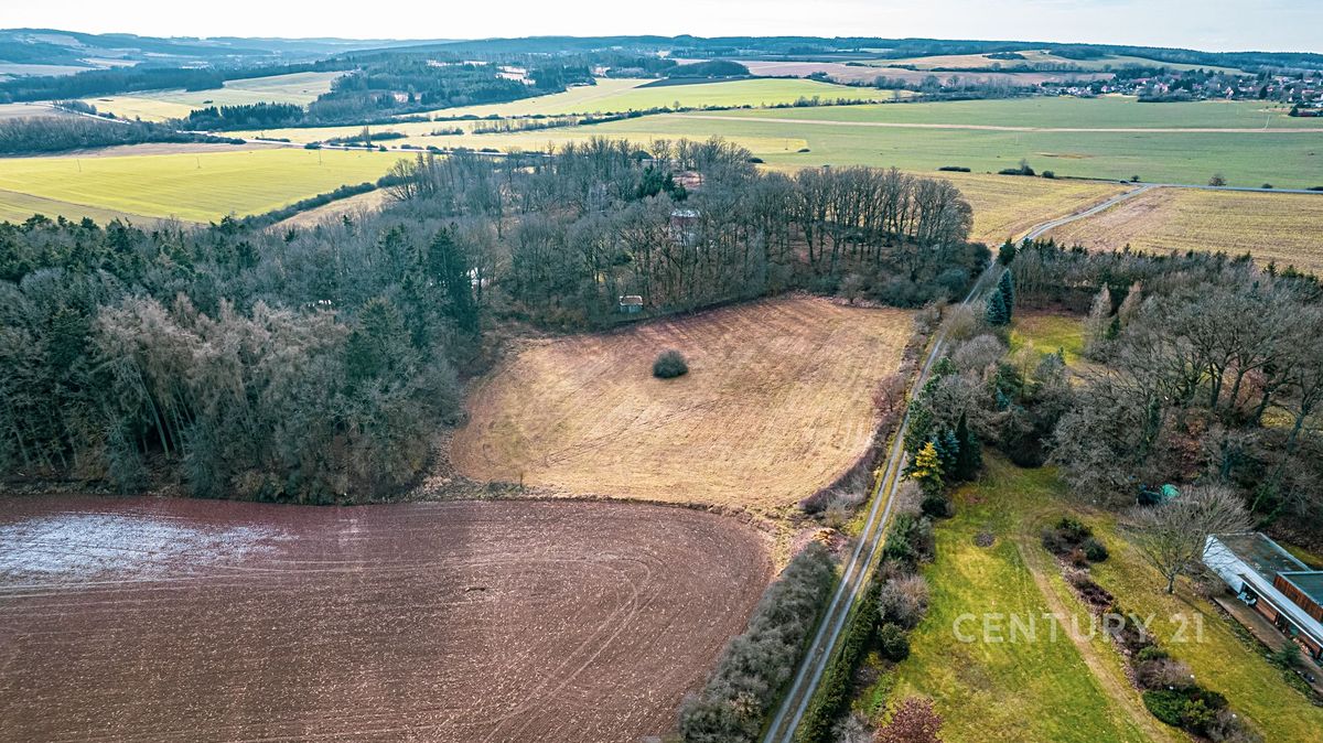 Prodej stavebního pozemku 4332 m² – fotografie 2