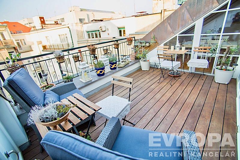 Prodej bytu 5+kk 240 m² – fotografie 2