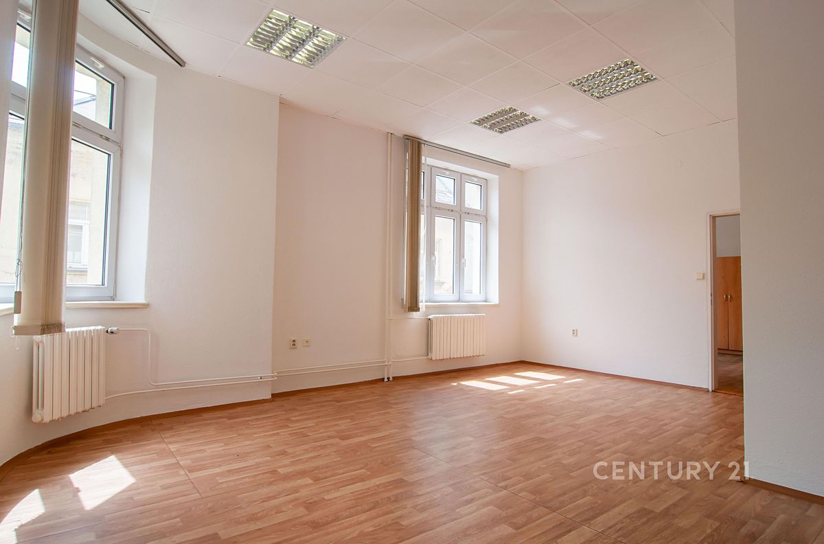 Pronájem kanceláře 74 m²