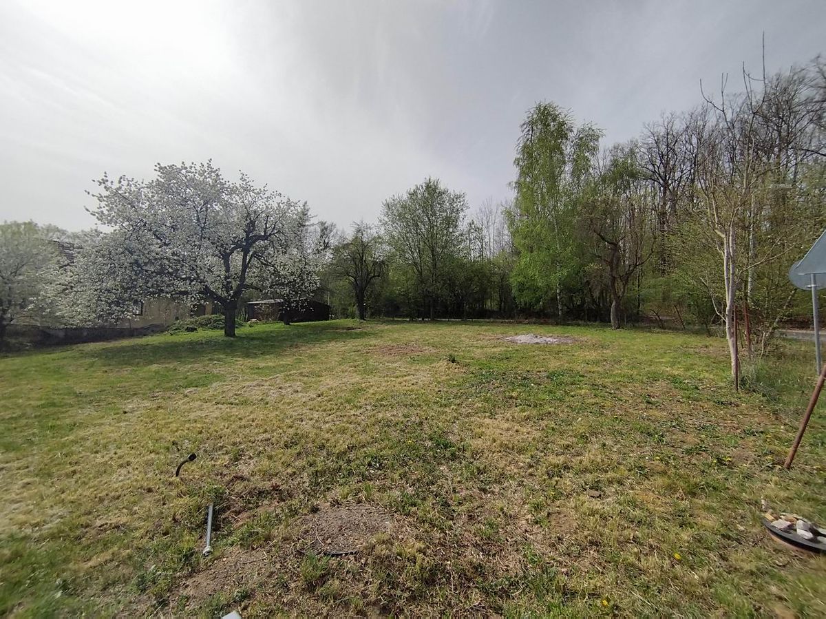 Prodej stavebního pozemku 856 m², Chrustenice – fotka 1 z 3