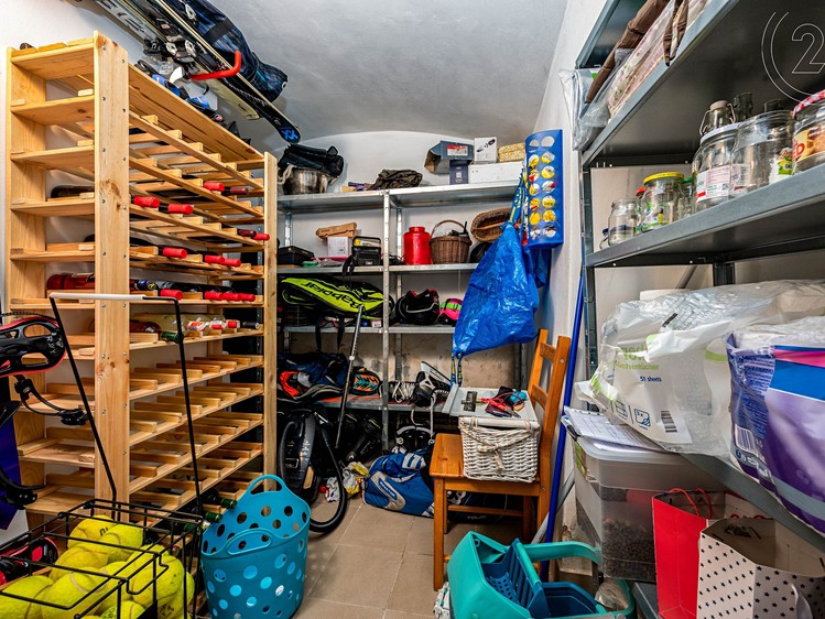 Prodej domu, 231 m² (50 z 54)