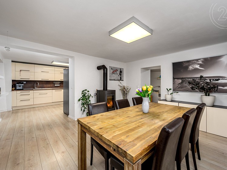 Prodej domu, 231 m² (2 z 54)