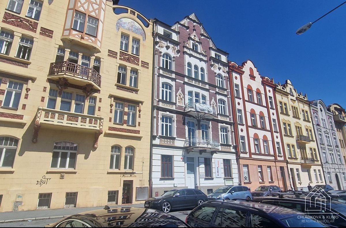 Pronájem kanceláře 145 m² – fotografie 4
