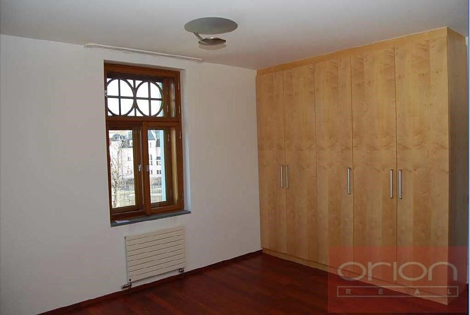 Pronájem bytu 4+1 211 m² – fotografie 3