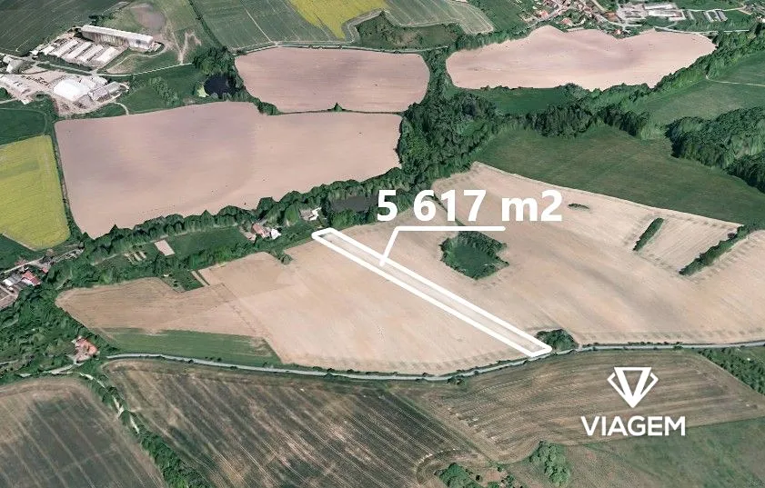 Prodej pole 5617 m²