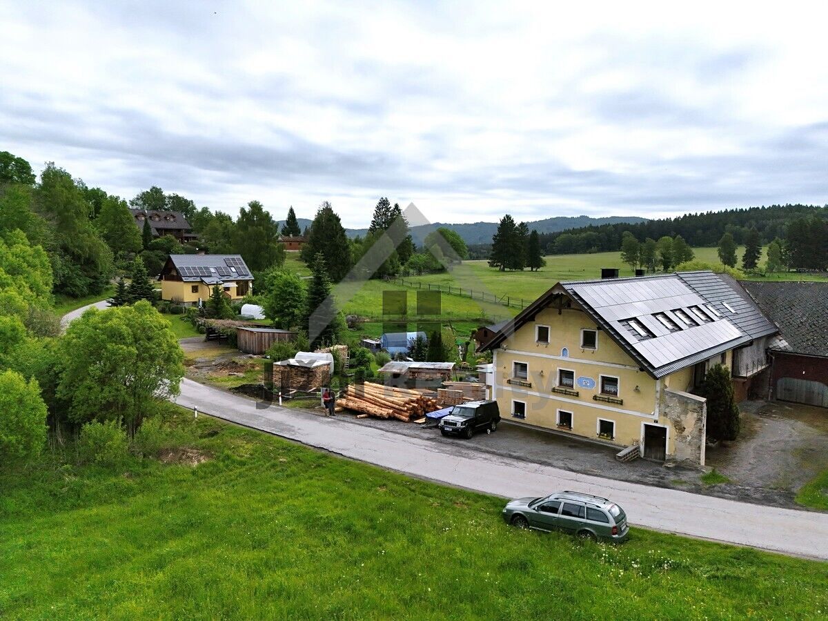 Prodej rodinného domu 500 m², pozemek 2856 m²