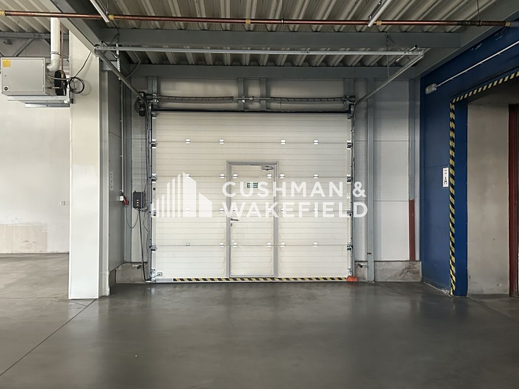 Prodej skladového prostoru 3400 m² – fotografie 5