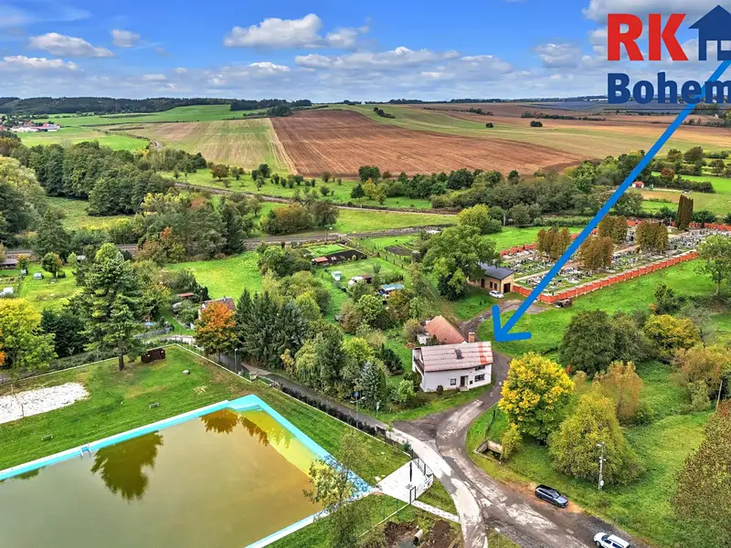 Prodej rodinného domu 220 m², pozemek 5365 m², Dolní Bousov – náhled fotky 3
