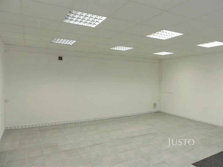 Pronájem komerčního prostoru, 56 m² (7 z 14)