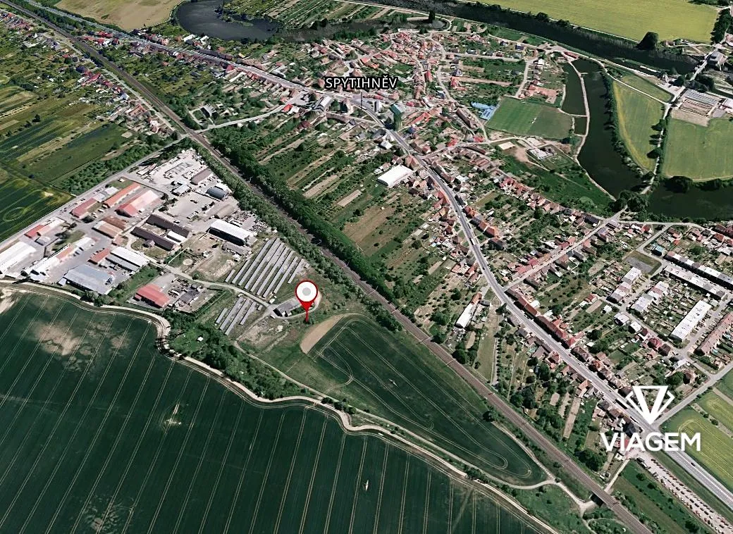 Prodej podílu 1/12 komerčního pozemku 101 m²