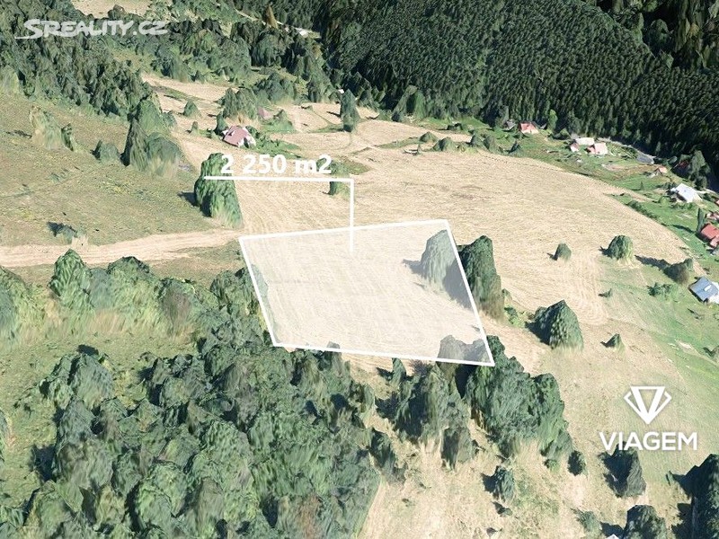Prodej podílu 1/3  pole 750 m²