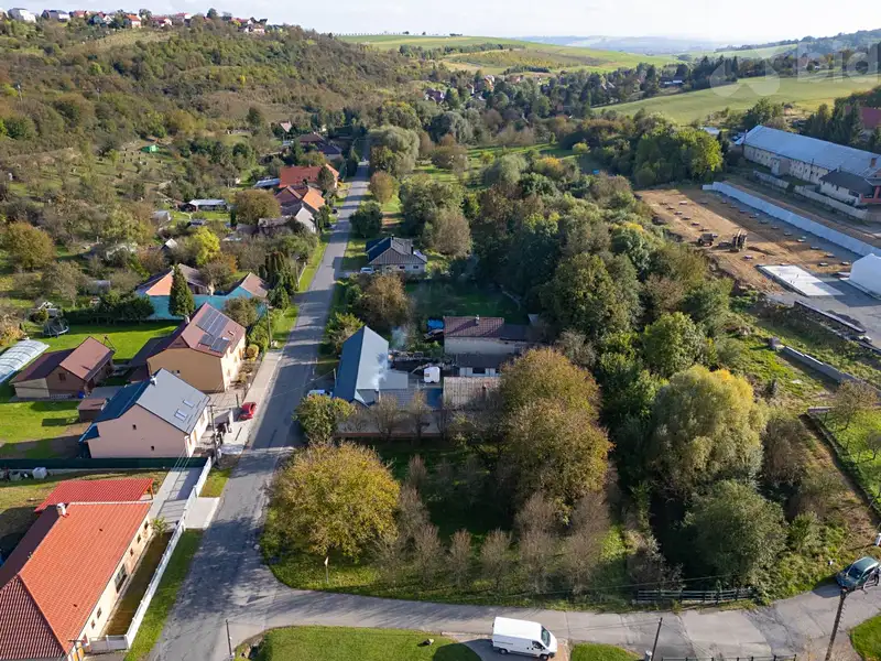 Prodej stavebního pozemku 841 m², Halenkovice – náhled fotky 2