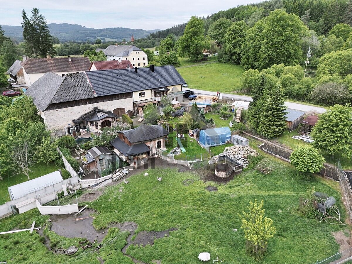 Prodej rodinného domu 500 m², pozemek 2856 m² – fotografie 4