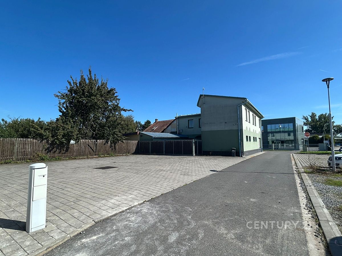 Prodej komerční nemovitosti 251 m² – fotografie 3
