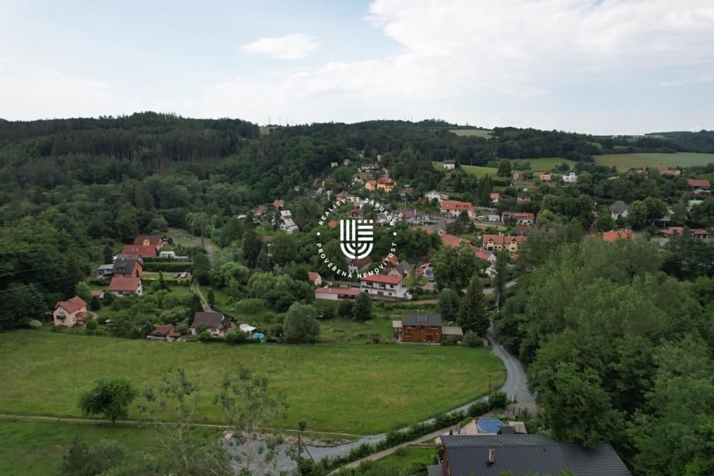 Prodej stavebního pozemku 1163 m², Okrouhlo – fotka 1 z 3