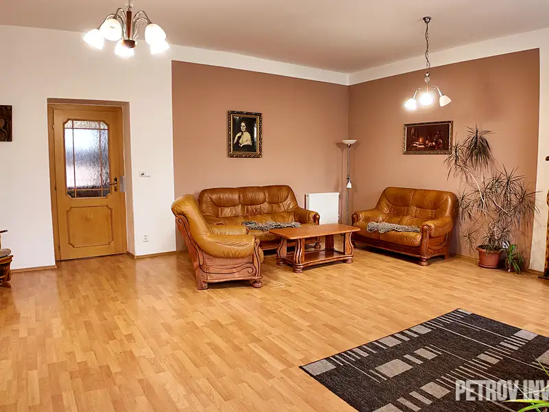 Prodej rodinného domu 690 m², pozemek 652 m², Brno – náhled fotky 3