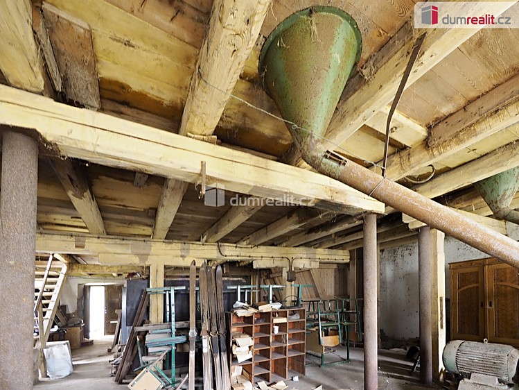 Комерційне приміщення на продаж, 4 412 м² (23 з 27)