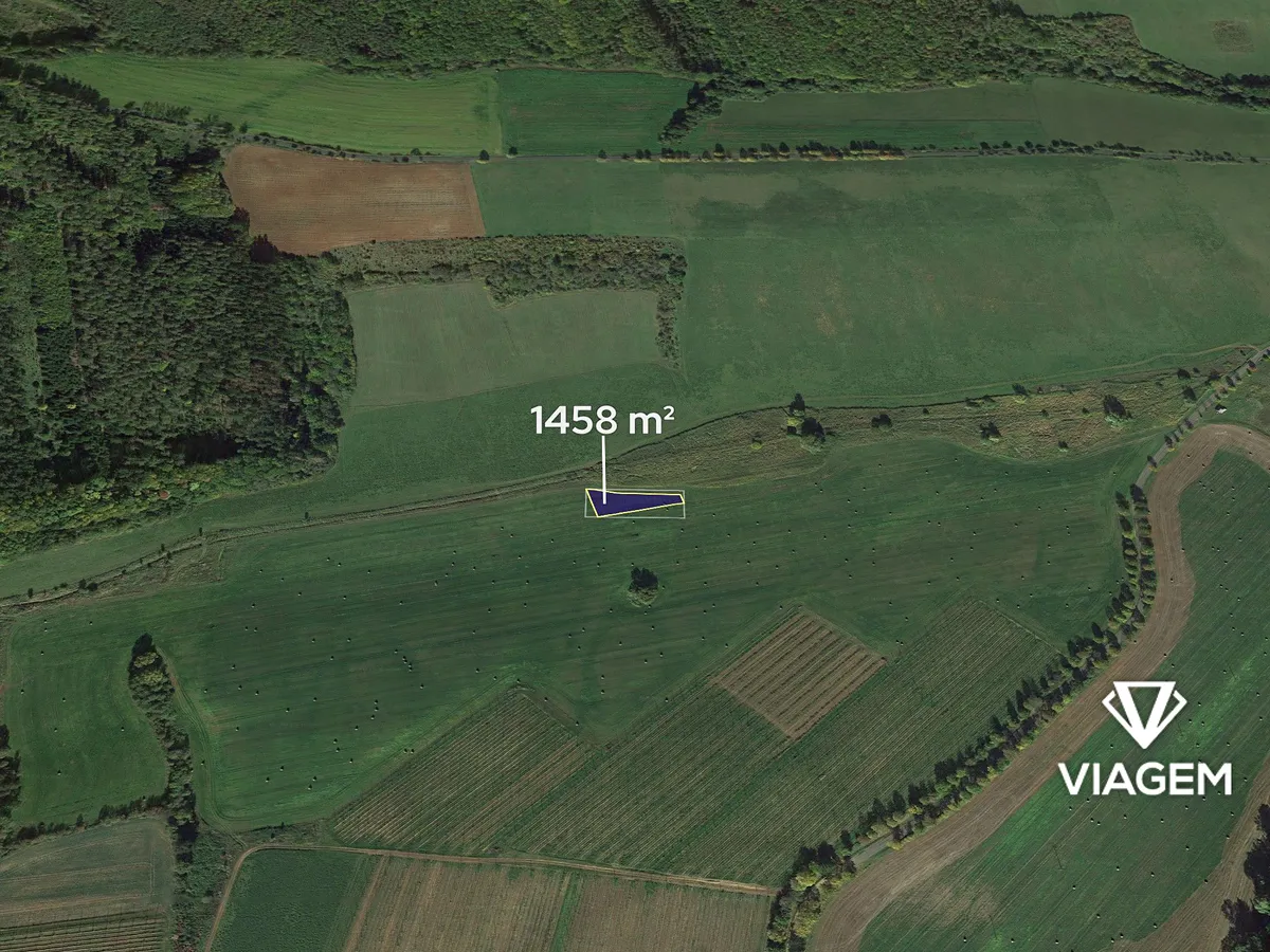 Prodej pole 1458 m²
