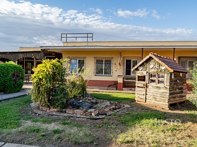 Prodej výrobní haly, prostoru 192 m²