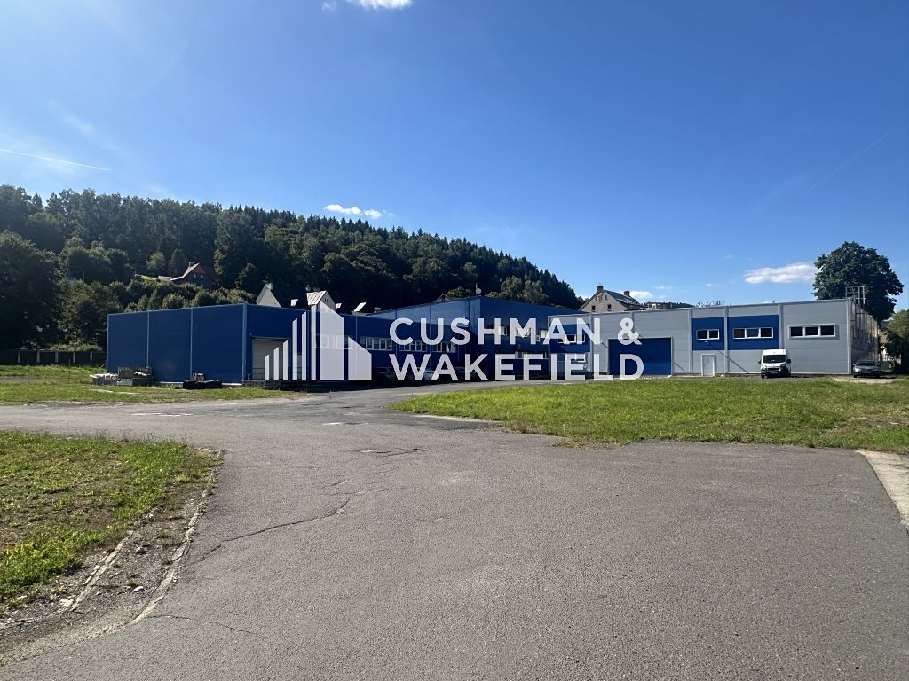 Prodej skladového prostoru 3400 m²
