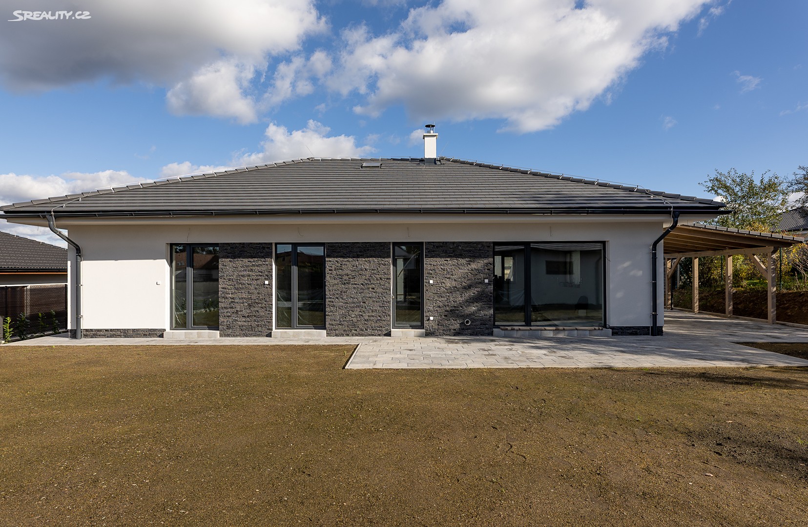 Prodej  rodinného domu 125 m², pozemek 979 m², okres Praha-východ