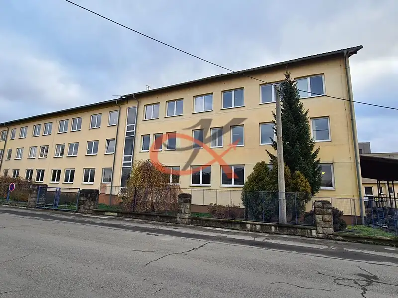Pronájem kanceláře 67 m², Valašské Meziříčí – náhled fotky 1