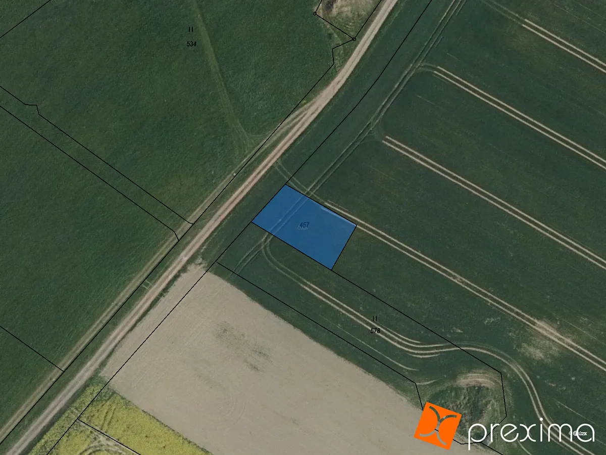 Prodej podílu 1/16 pole 30 m²