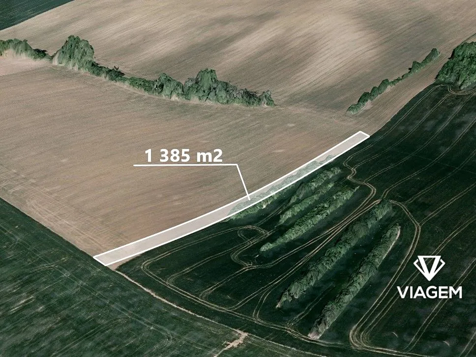 Prodej pole 1385 m²