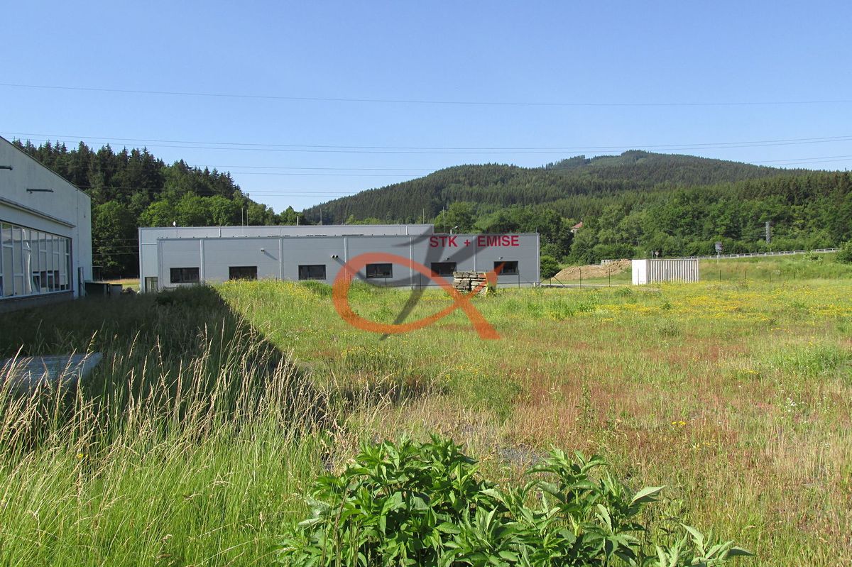Pronájem komerčního pozemku 3934 m²