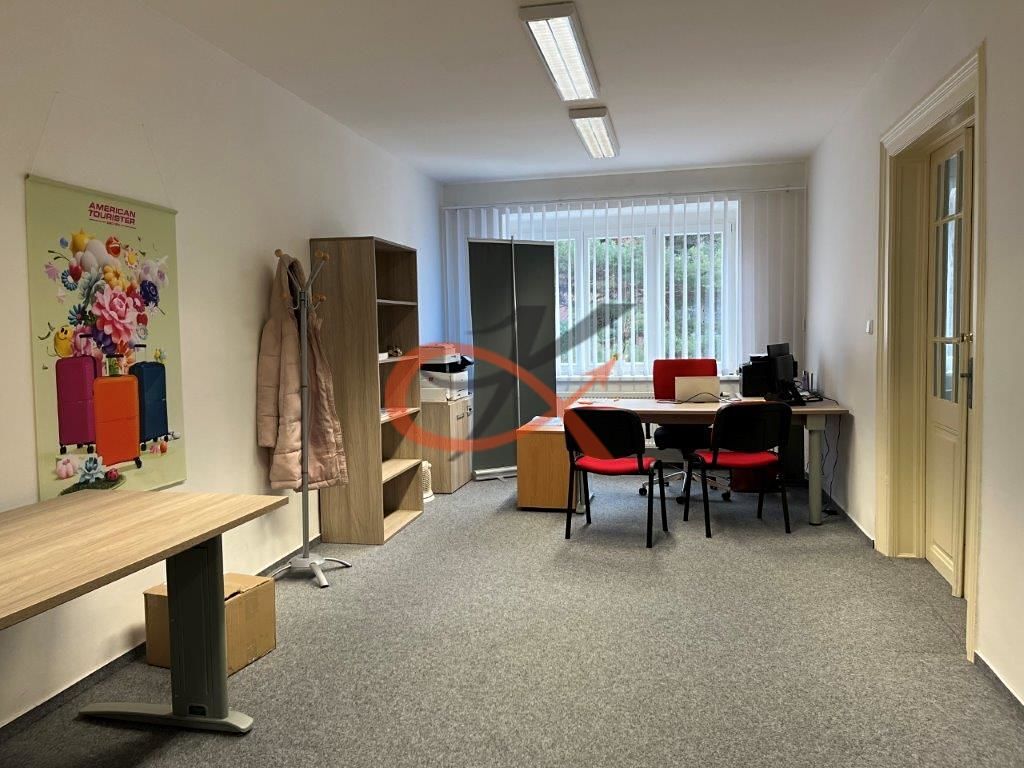 Pronájem kanceláře 62 m² – fotografie 2