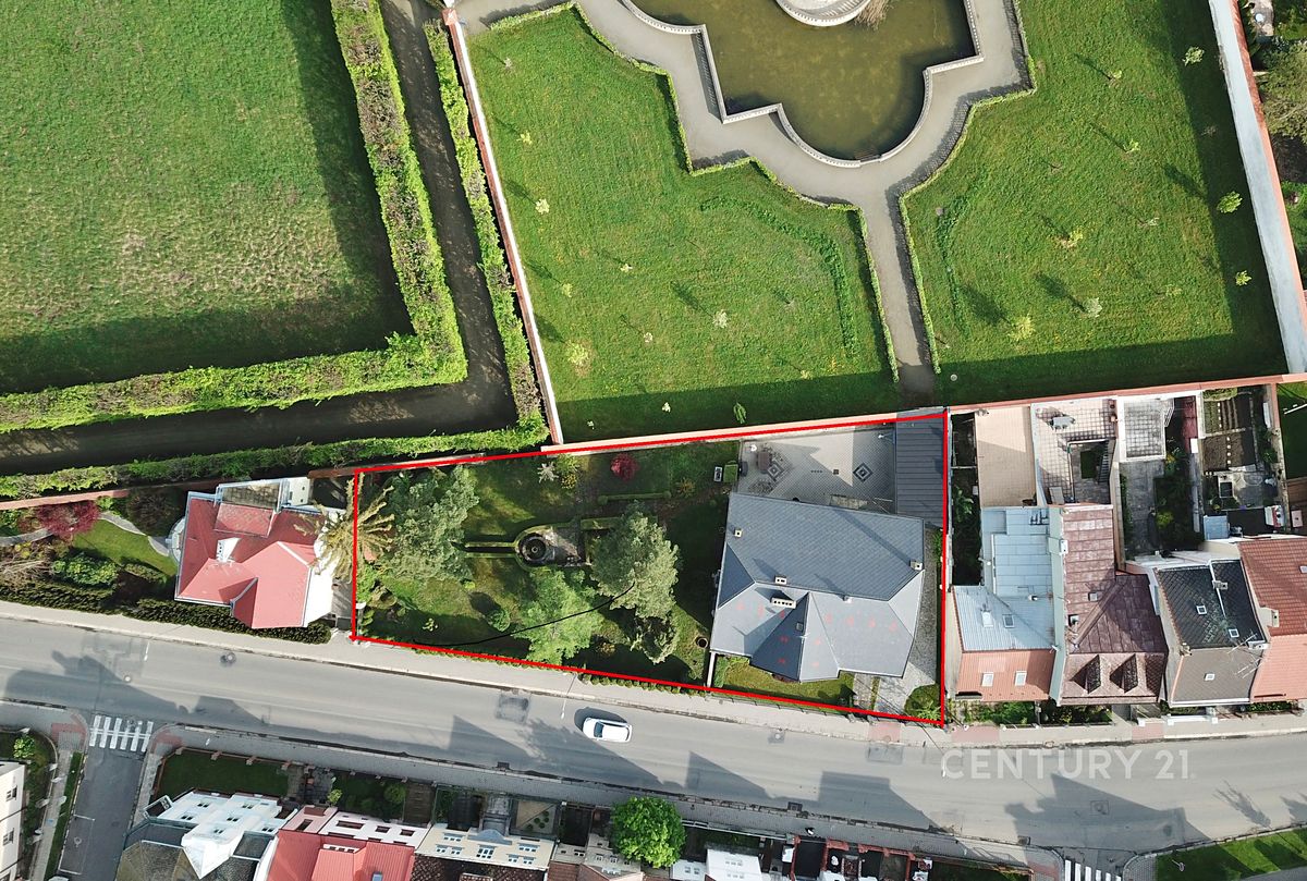 Prodej rodinného domu 297 m², pozemek 1287 m² – fotografie 4