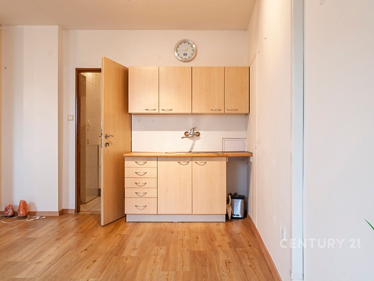 Комерційне приміщення в оренду, 82 м² (5 з 20)