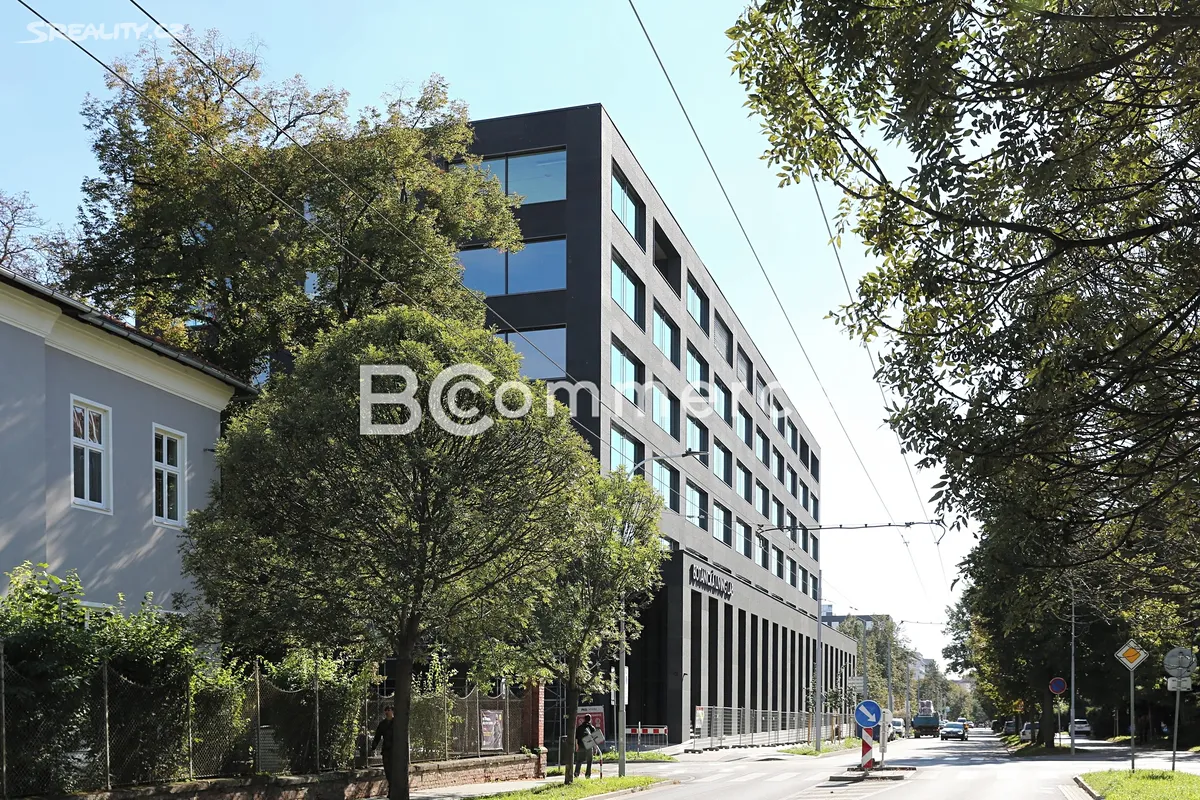 Pronájem kanceláře 500 m², Brno