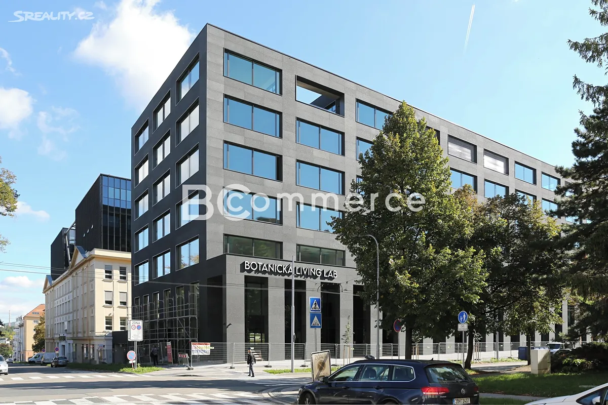 Pronájem kanceláře 500 m² – pohled 3