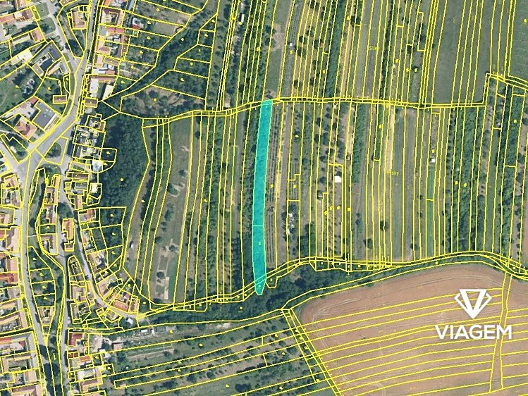 Grundstück zum Kauf, 1.556 m² (1 von 4)