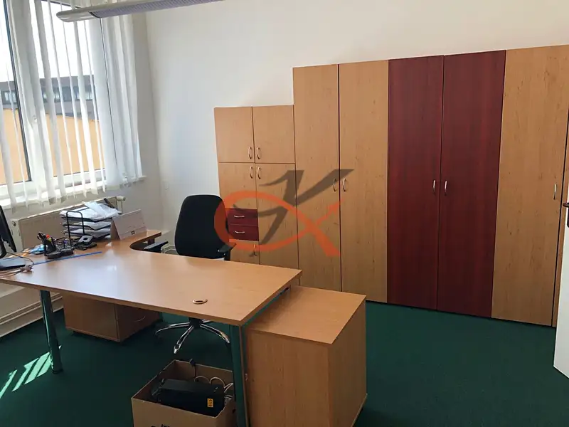 Pronájem kanceláře 67 m², Valašské Meziříčí – náhled fotky 3