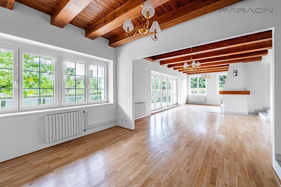Pronájem kanceláře 350 m² – fotografie 3