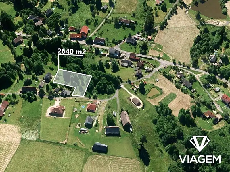 Prodej stavebního pozemku 2640 m², Bulovka – náhled fotky 1