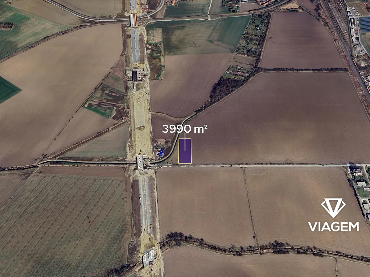 Prodej podílu 1/12 pole 332 m²