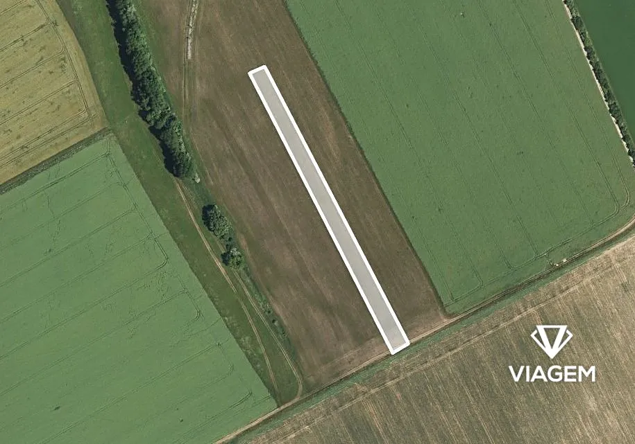 Prodej podílu 1/4 pole 1502 m²