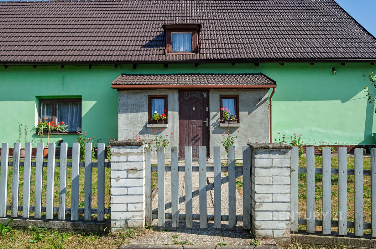 Prodej rodinného domu 262 m², pozemek 2736 m² – fotografie 2