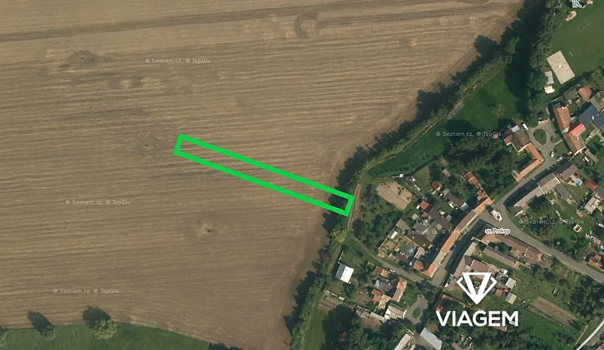 Prodej podílu 1/3 pole 726 m²