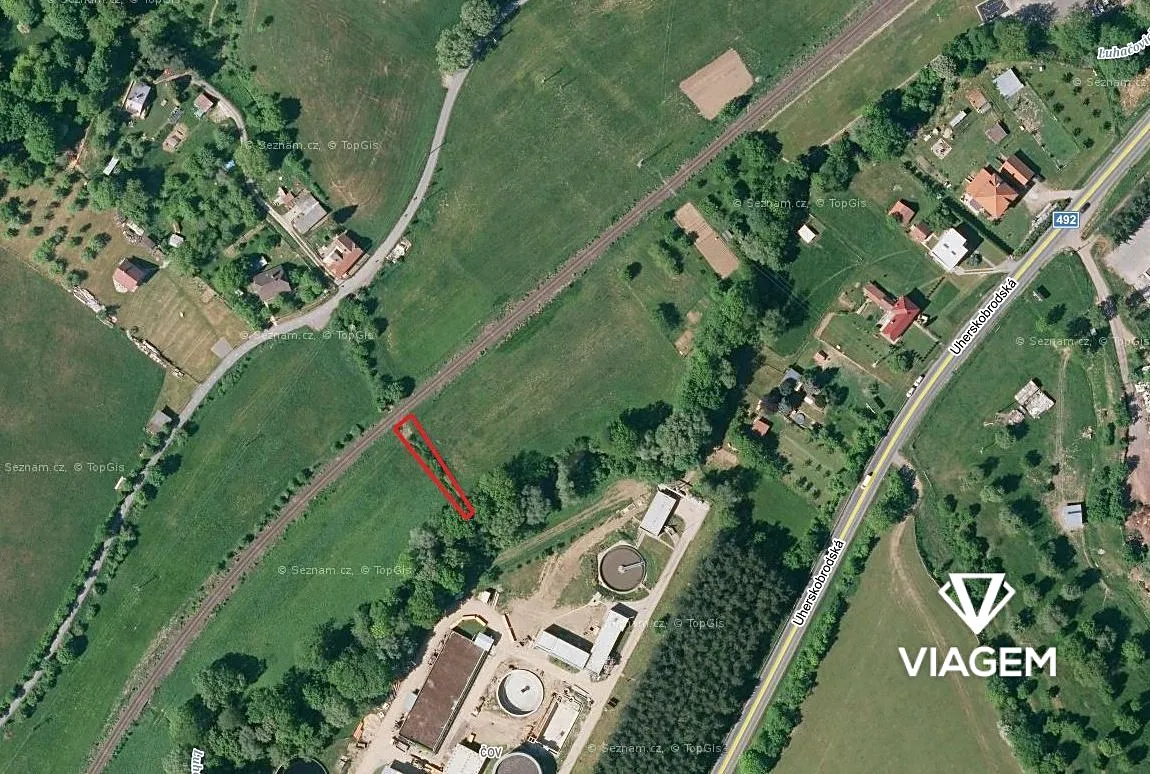 Prodej podílu 1/2 komerčního pozemku 92 m²