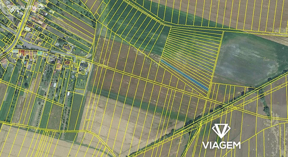 Prodej podílu 25/69 pole 351 m² – pohled 3