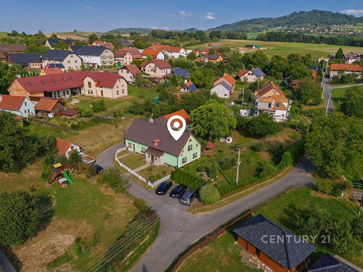 Prodej rodinného domu 262 m², pozemek 2736 m² – fotografie 5