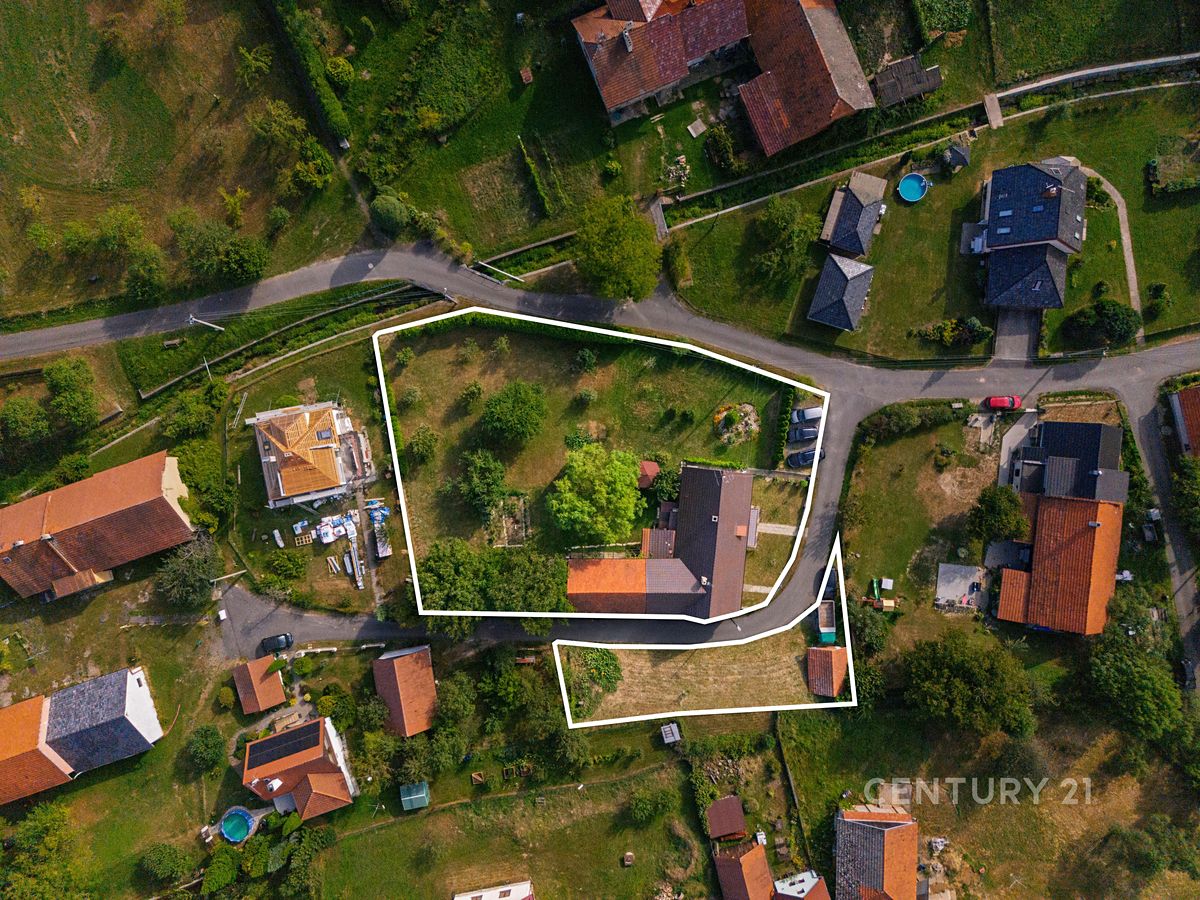 Prodej rodinného domu 262 m², pozemek 2736 m² – fotografie 4