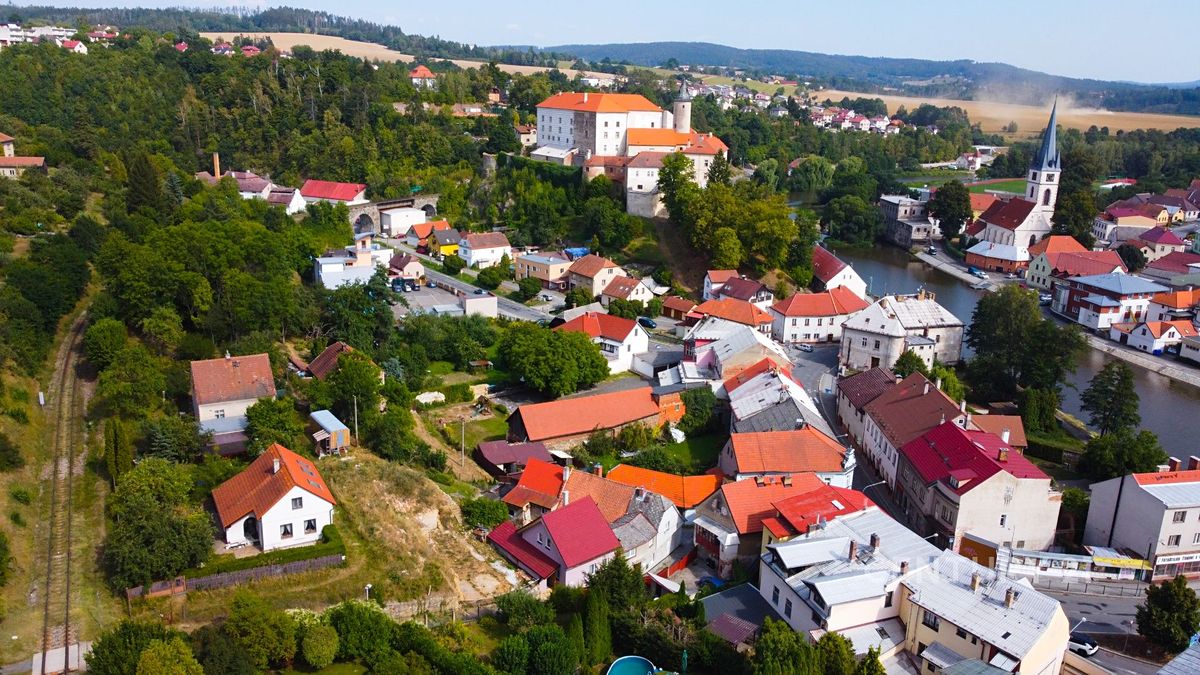 Prodej stavebního pozemku 2952 m²